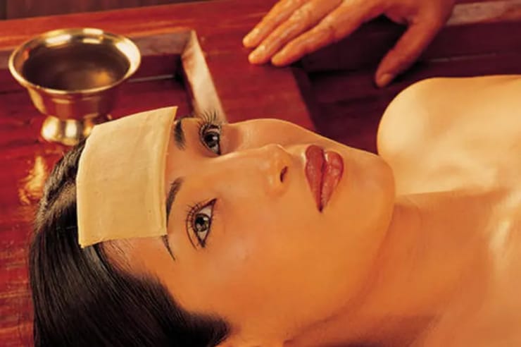 Ayurvedic Pichu Therapy